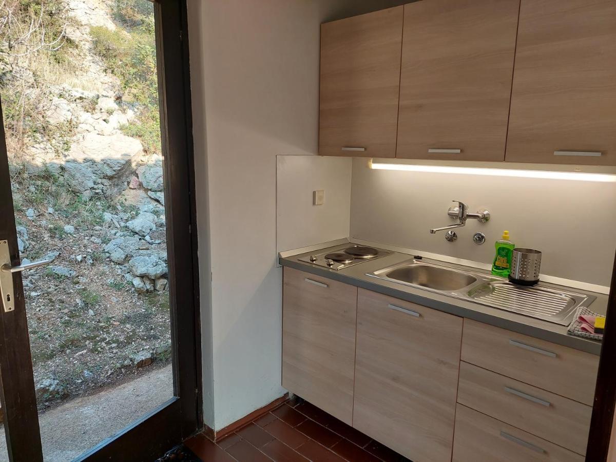 Gavza Sunset Apartment Đảo Đảo Cres Ngoại thất bức ảnh